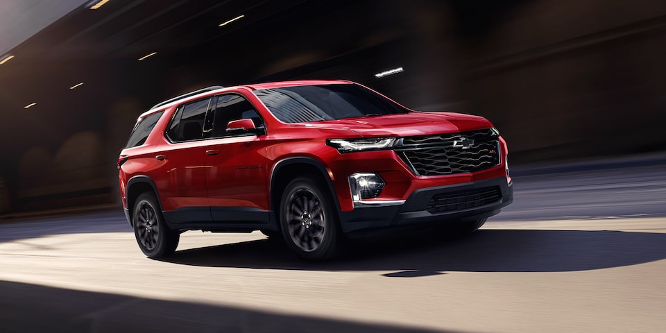 2023 Chevrolet Traverse Mid Side SUV Exterior in RS Edition Trim