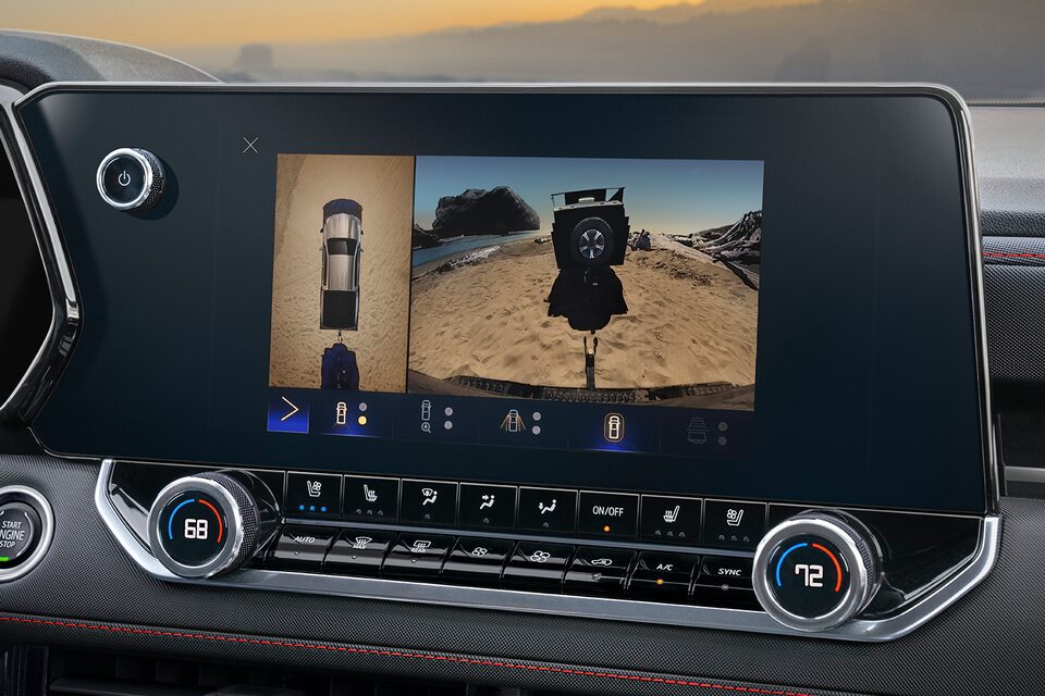 Camera Angles Displayed on the Infotainment System of the Colorado