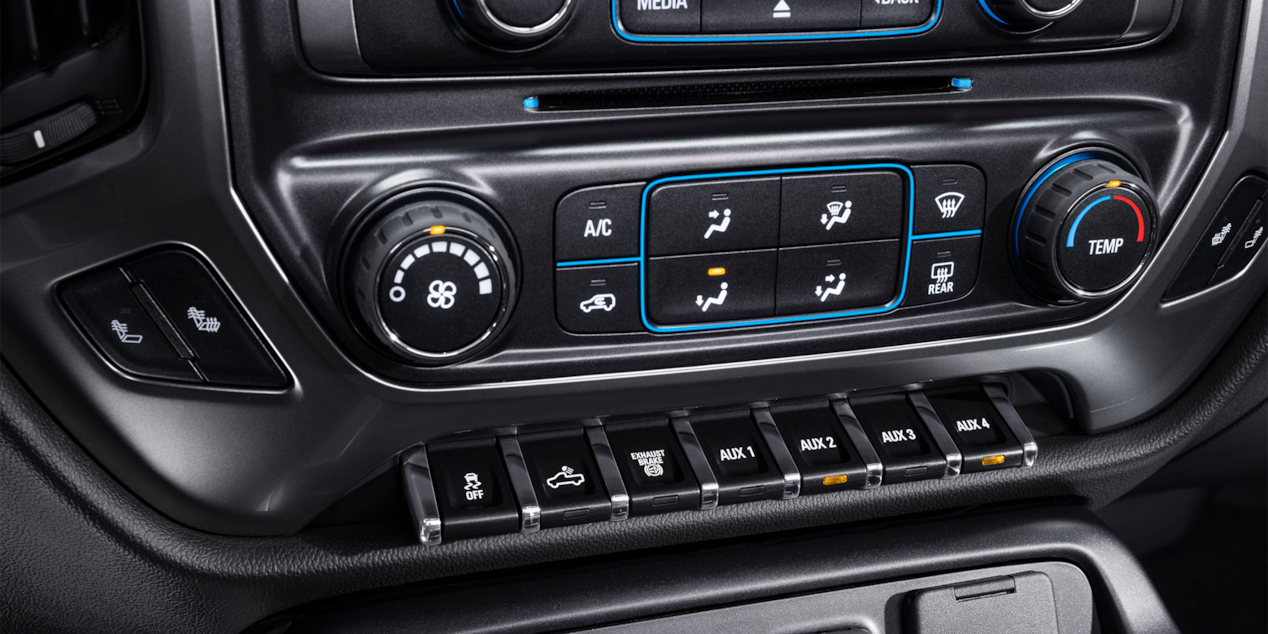 Tecnología de chasis con cabina Silverado: Interruptores auxiliares
