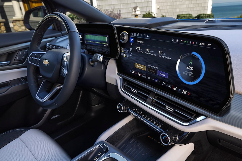 2024 Equinox EV Interior Dashboard and Steering Wheel