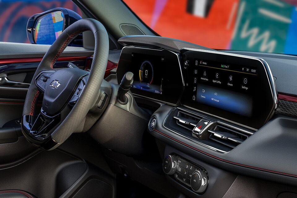 The Massive Infotainment system of the Trailblazer
