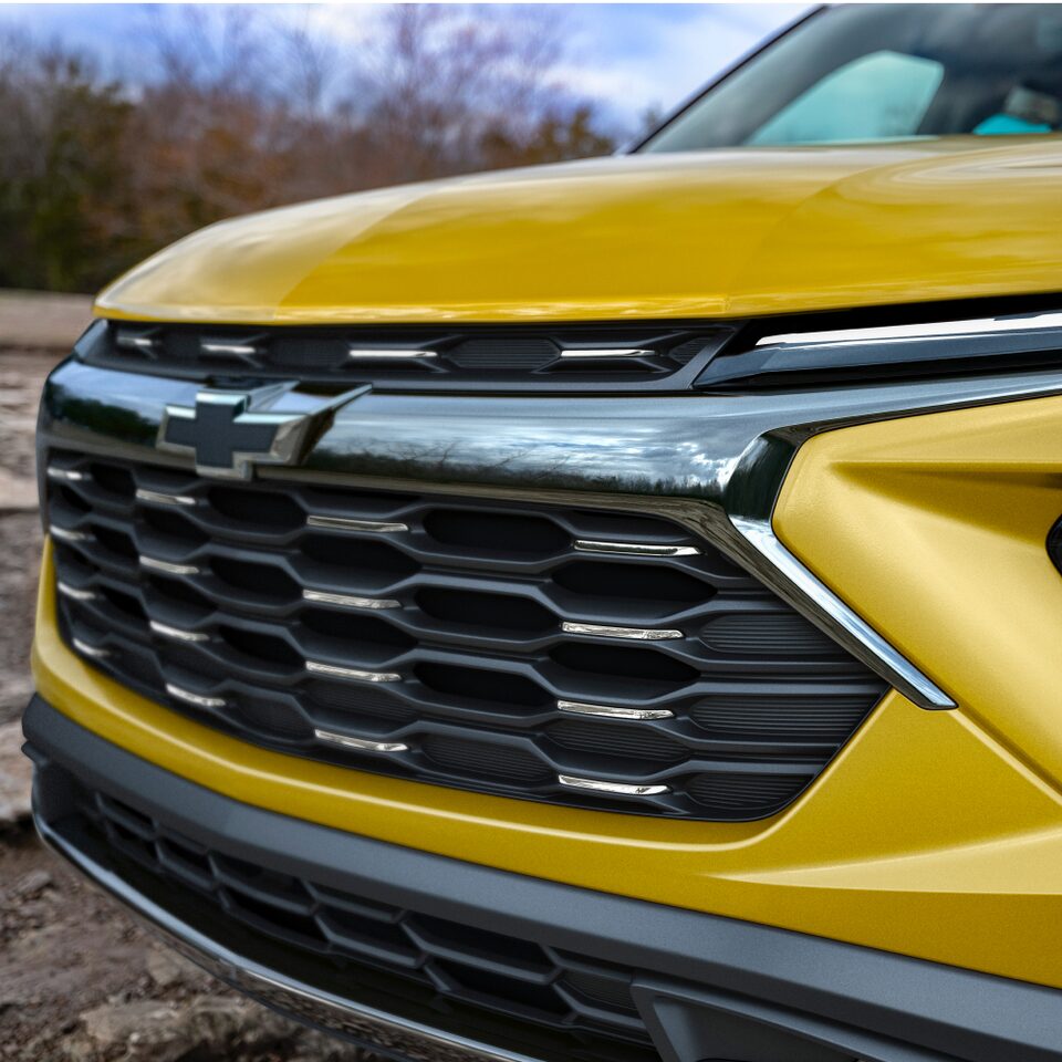 The Chrome Accenting of the Front-End of the 2024 Trailblazer