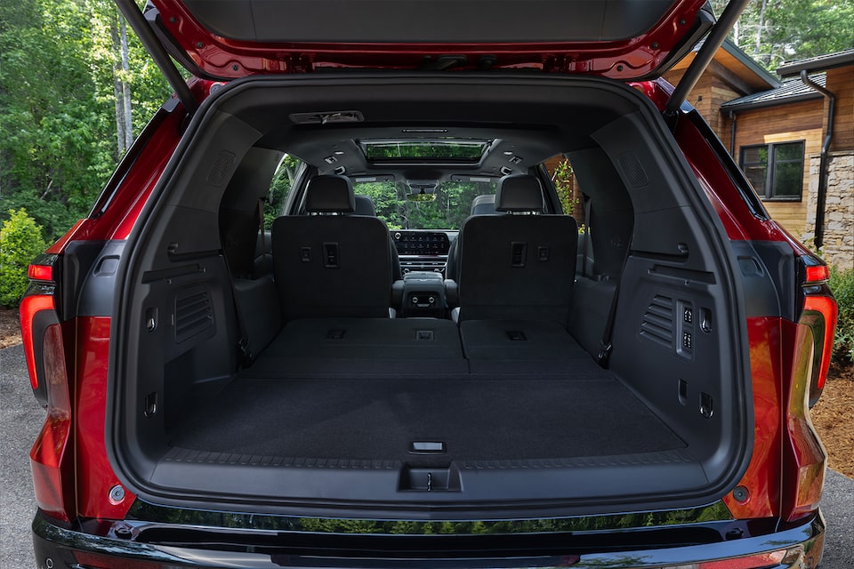 The AllNew 2024 Traverse MidSize SUV Chevrolet