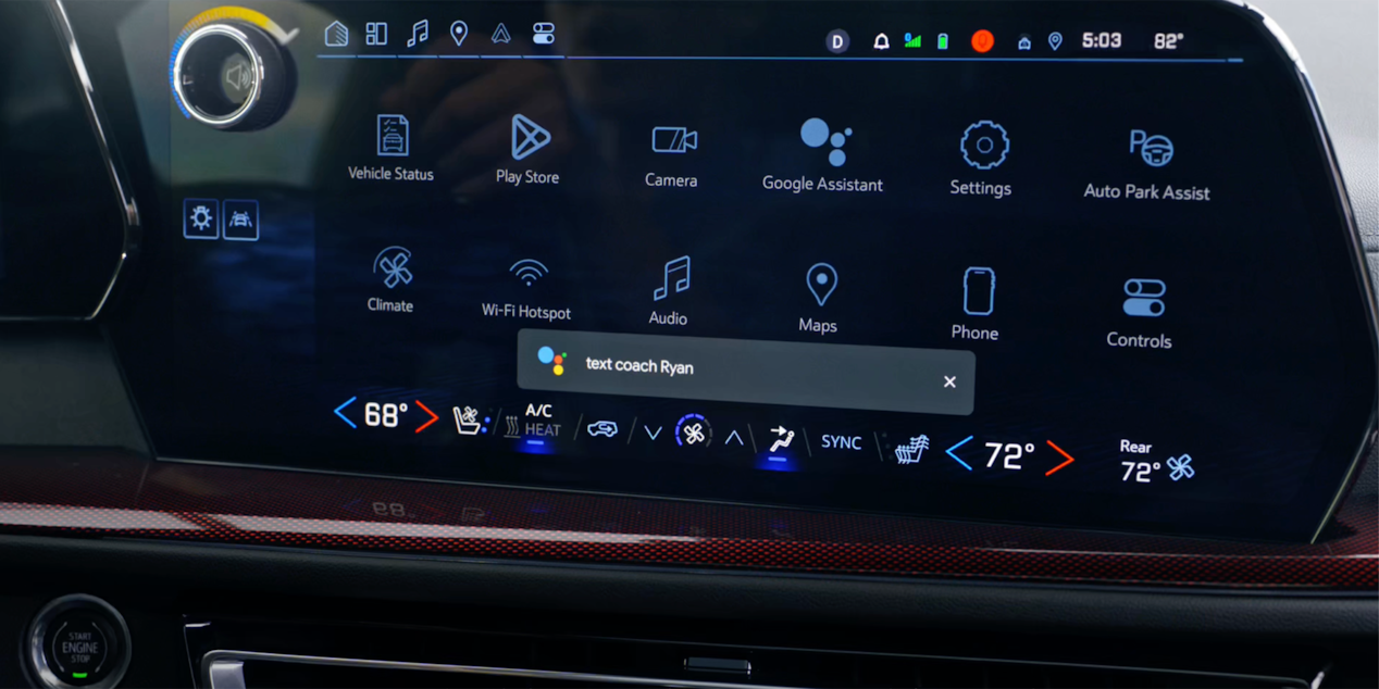 Aplicaciones de infoentretenimiento con pantalla táctil en el interior de la Chevy Traverse 2024