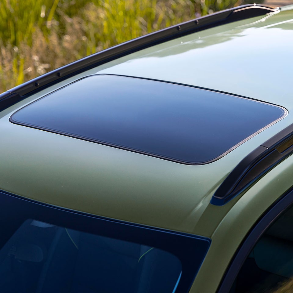 Chevy 2024 Trax Birds Eye View of Sunroof