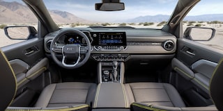 El interior espacioso de la Chevy Colorado con una vista increíble