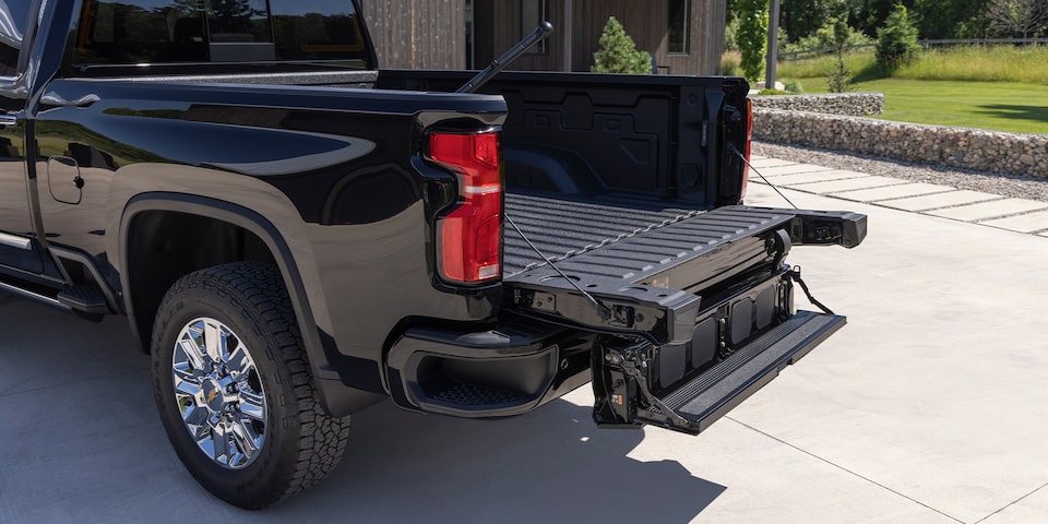The Multiflex Tailgate of the 2024 Silverado HD