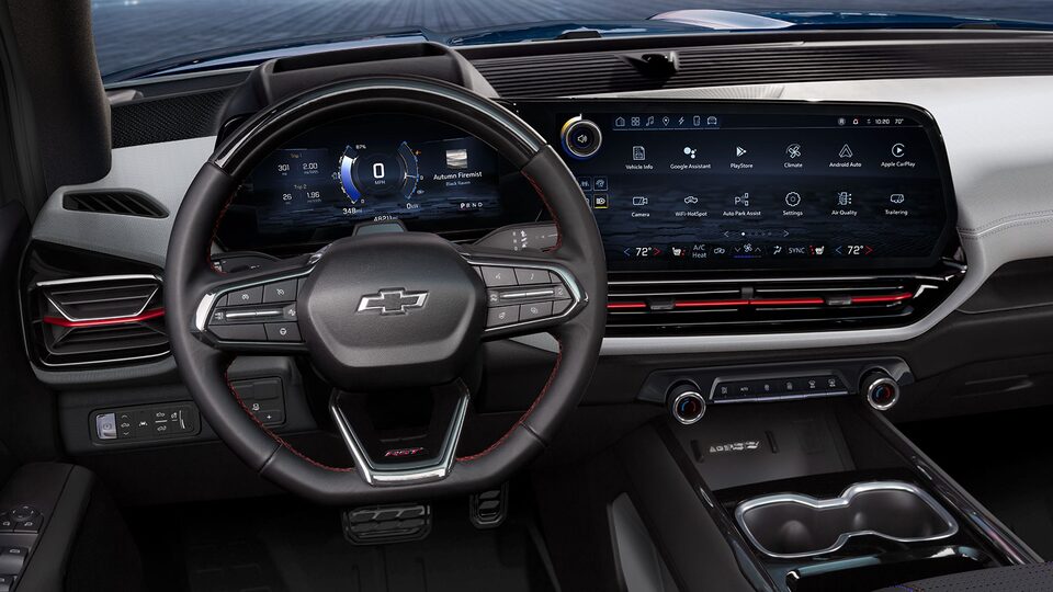 2024 Chevrolet Silverado EV Interior Steering Wheel & Infotainment System