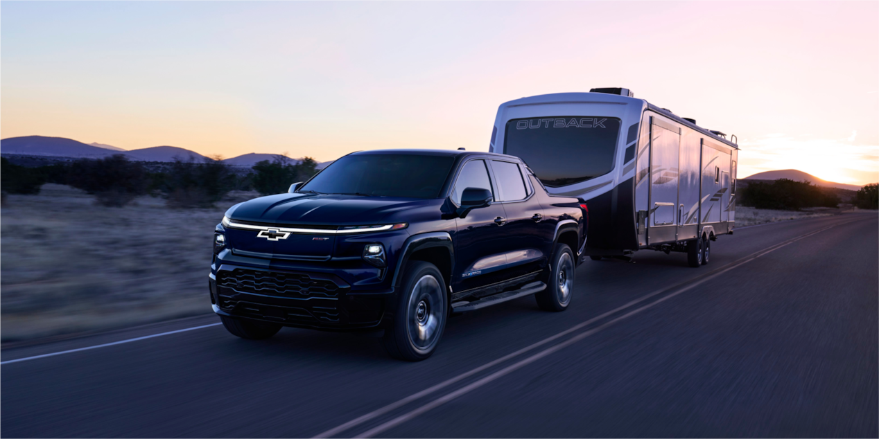 Silverado EV remolcando