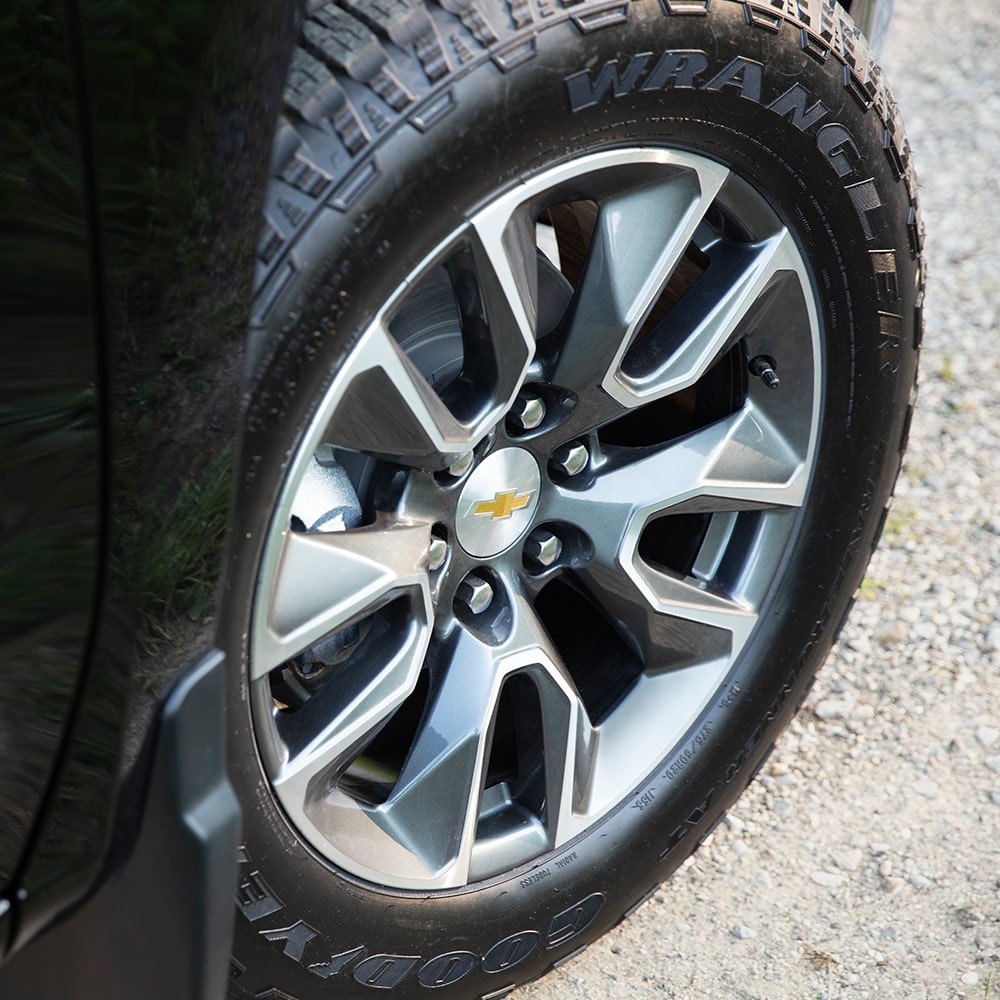 Close up of Chevrolet Silverado 1500 Tire Rim