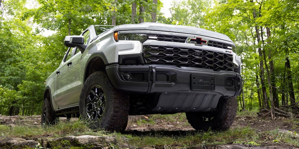 The 2024 Chevrolet Silverado Exterior Worms-Eye View of the Grille