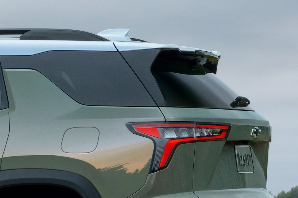 Close-Up of the Back End of the 2025 Chevy Equinox 