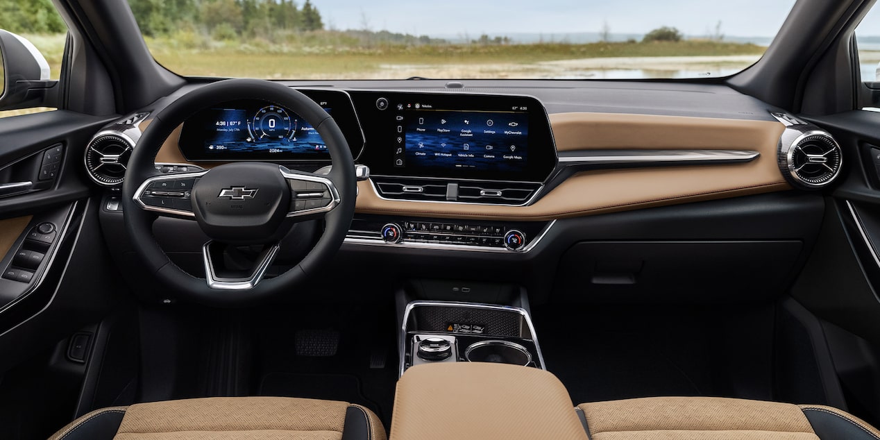 Interior Drivers Seat, Console and Dashboard on 2025 Chevy Equinox