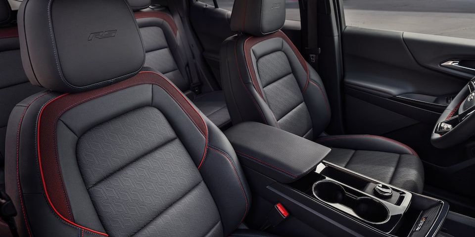 2025 Chevy Equinox Close-up of Interior Front Row Seating