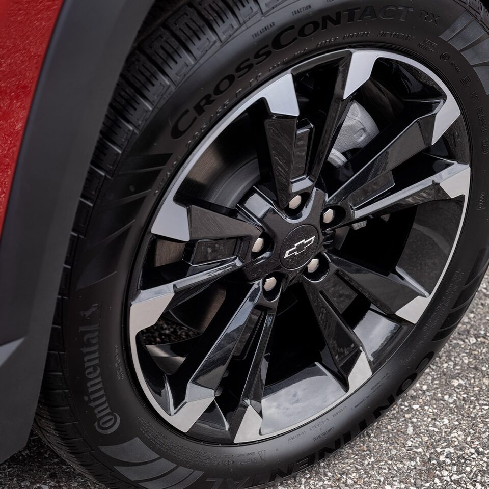 Close-Up View of Wheel Rims on the 2025 Chevy Equinox