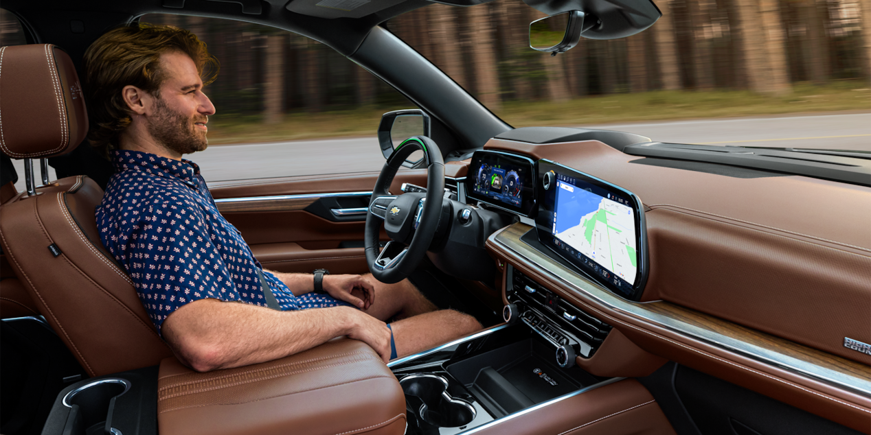 Passenger View of the Super Cruise Feature Being Used by a Driver in the 2025 Chevrolet Suburban SUV