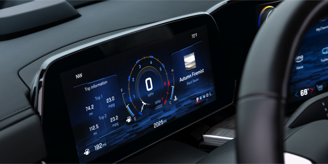 Primer plano del tablero en la SUV Chevrolet Tahoe 2025