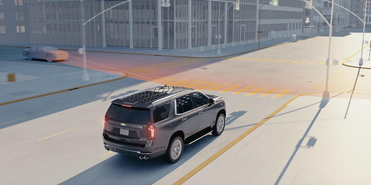 Una demostración de video de la característica de seguridad del frenado automático de emergencia de la Chevrolet Tahoe 2025