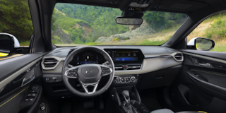 Interior Dashboard Full View of the 2025 Chevy Trailblazer