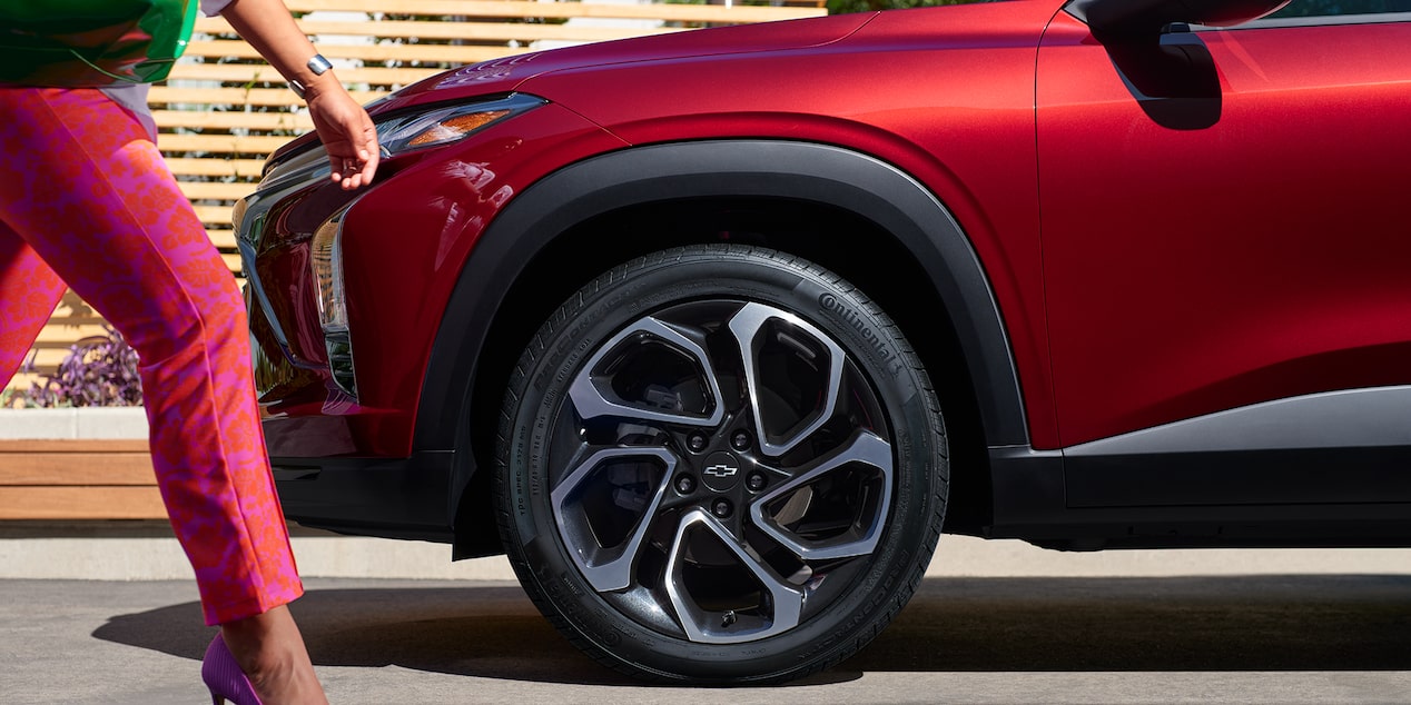 View of Chevy 2025 Trax Wheel and Rim