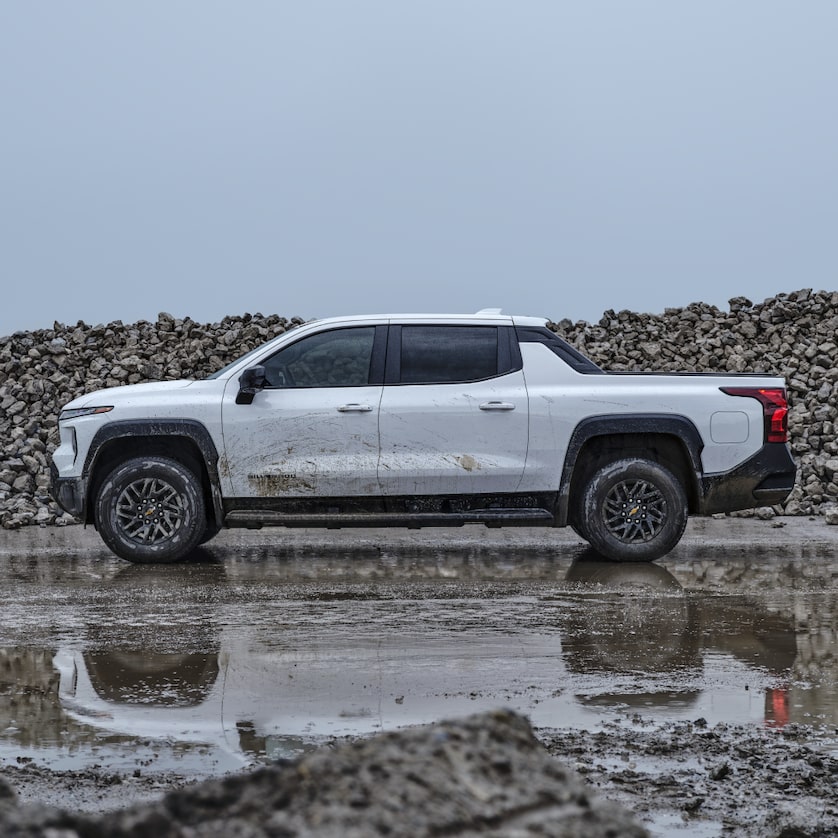 2026 Commercial Silverado EV capability styling image