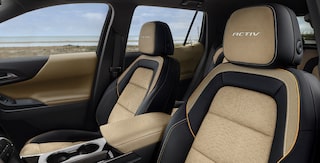 Close-up of the Display Dashboard with the Driver Selecting a Program in a 2026 Chevy Colorado