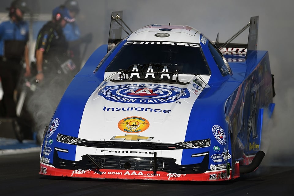 A Robert Hight le faltaron unos puntos para conseguir el campeonato de Funny Car para John Force Racing.