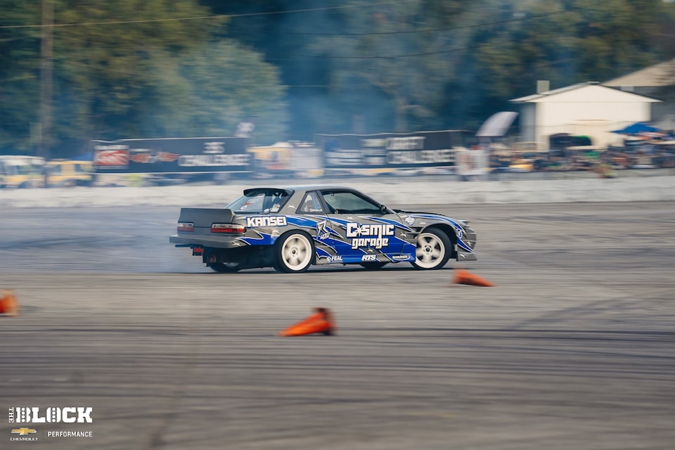 Chirs Anderton-Holt en la pista en su Nissan 240SX 1993 con motor LS durante el Holley LS Fest en Bowling Green.