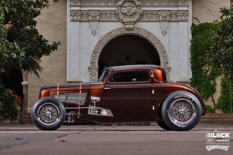 Hollywood Hot Rods es responsable de este impresionante diseño de Ford 1932.