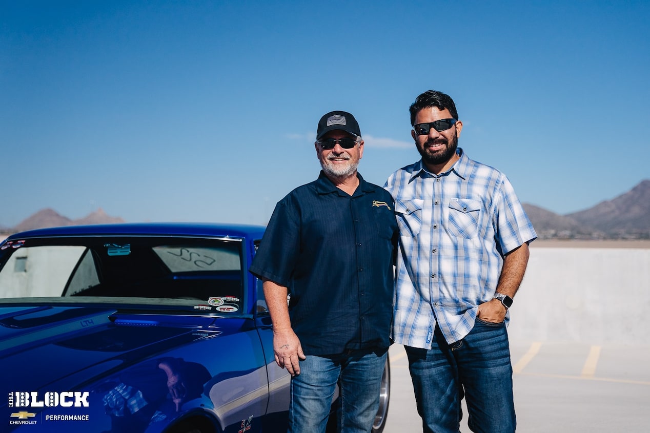 Mark Allen (izquierda) y su yerno Chris Greener asistieron juntos a Goodguys Southwest Nationals 2022.