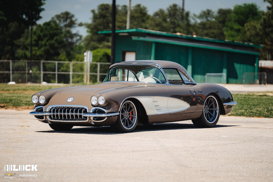 Este Corvette 1958 es uno de los muchos que forman parte de la colección de Scotty Hooper.