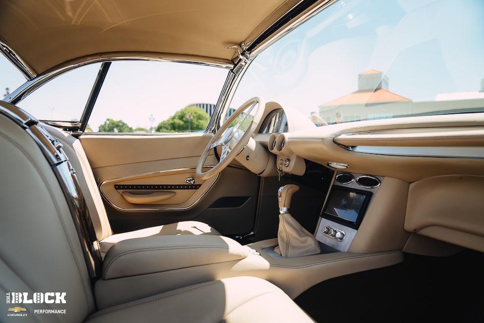 Atkins es conocido por sus imponentes interiores personalizados.