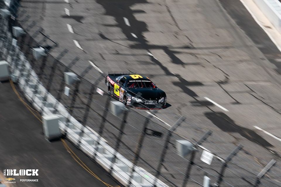Mike Hopkins utilizes a Chevrolet Performance CT400 crate engine in his Chevrolet Monte Carlo Pro Late Model.