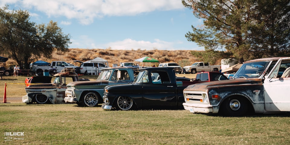 Una gama de camionetas en los Goodguys Speedway Motors Southwest Nationals 2023
