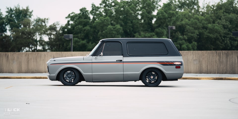 Scotts Hotrods ’n Customs’ 1970 Chevrolet K5 Blazer features a Chevrolet Performance LT4 Connect & Cruise Crate Powertrain System.