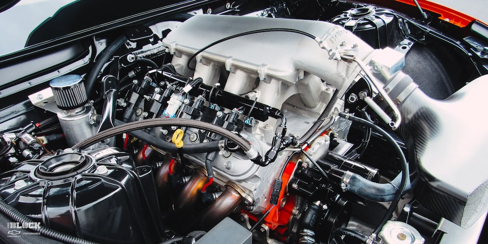 The N/A 427 under the hood of Ingram’s 2018 Hot Wheels edition COPO.