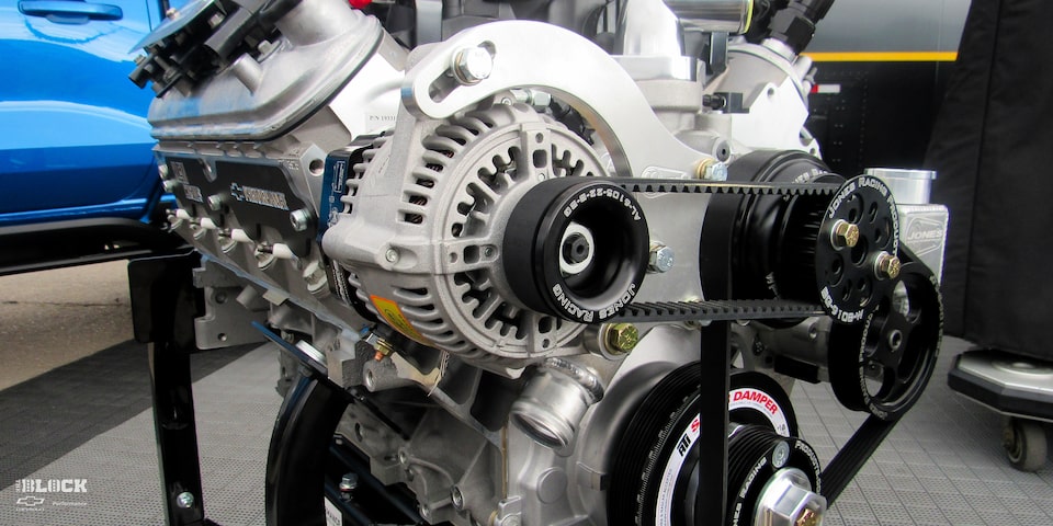 The 525 RLB Chevrolet Performance Crate Engine on Display