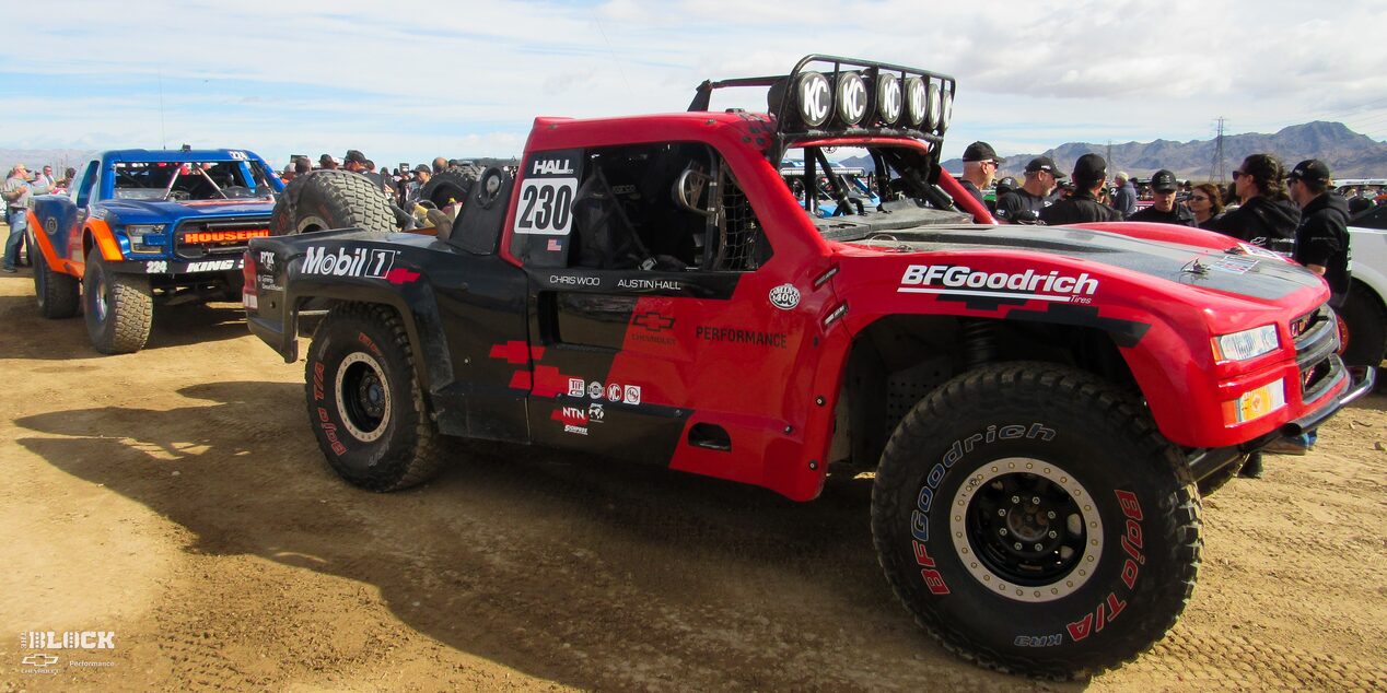 Hall Racing hace campaña con una camioneta en la clase Unlimited Truck SPEC en eventos como el BFGoodrich Tires Mint 400. El 525 RLB está ahora escrito en el reglamento para los eventos de Unlimited Off-Road Racing.