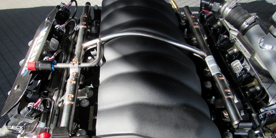 Close-up Top View of 525 RLB Chevrolet Performance Crate Engine