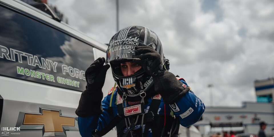 Driver Brittany Force Raises Her Helmet Visor at the 2024 Nhra 4-Wide Nationals