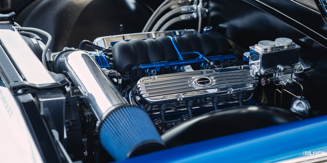 A Chevrolet Performance LS376/525 crate engine* sits under the truck’s hood.